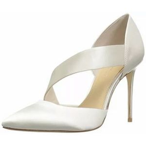 Imagine Vince Camuto Ivory heel NWT sz 8.5